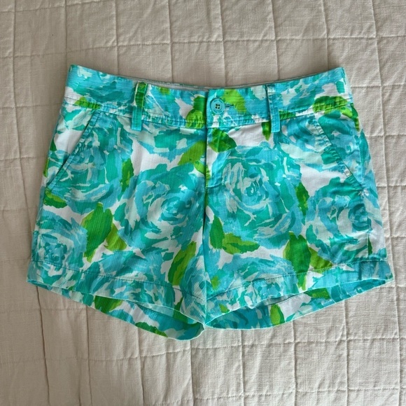 Lilly Pulitzer 5” The Callahan Shorts FIRST IMPRESSION BLUE Rose Floral size 2 - Picture 5 of 16